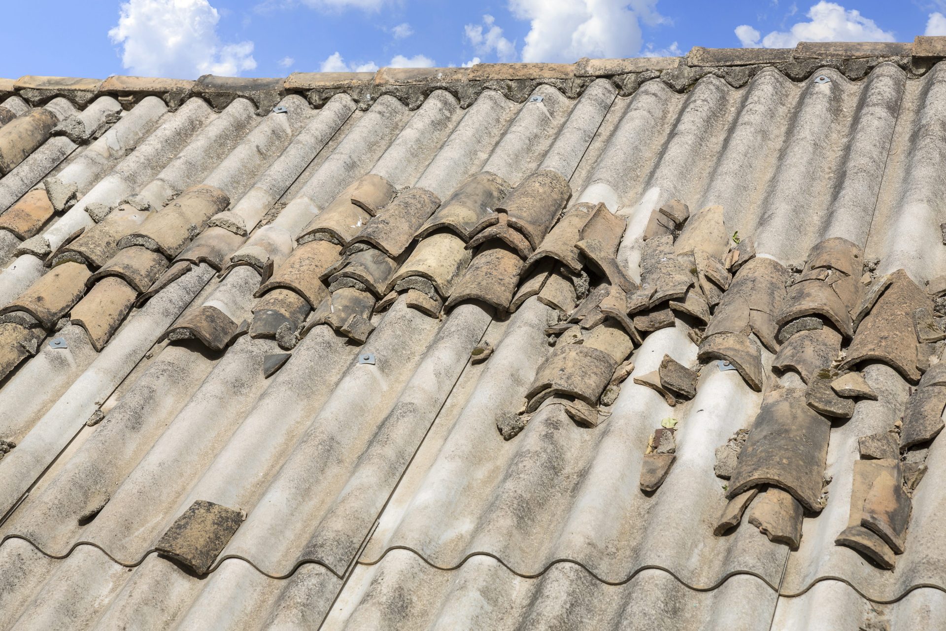 Asbestos neutralisation trial begins