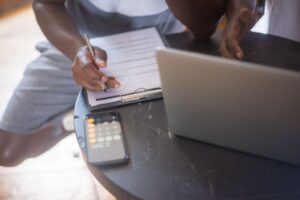 How scammers use AI and fake invoices against tradies and building firms